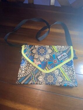 KAVU Crossbody Bag Medium